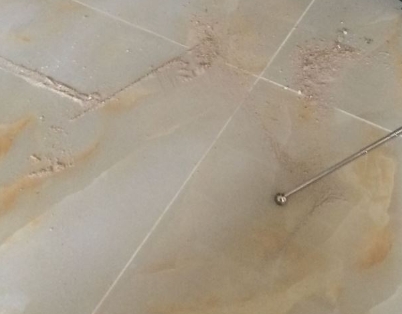 天峻瓷砖空鼓维修公司分享粘合剂选择不当在瓷砖铺贴过程中可能导致以下问题